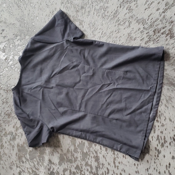 FIGS Catarina One-Pocket Scrub Top Gray SzS - Picture 8 of 8